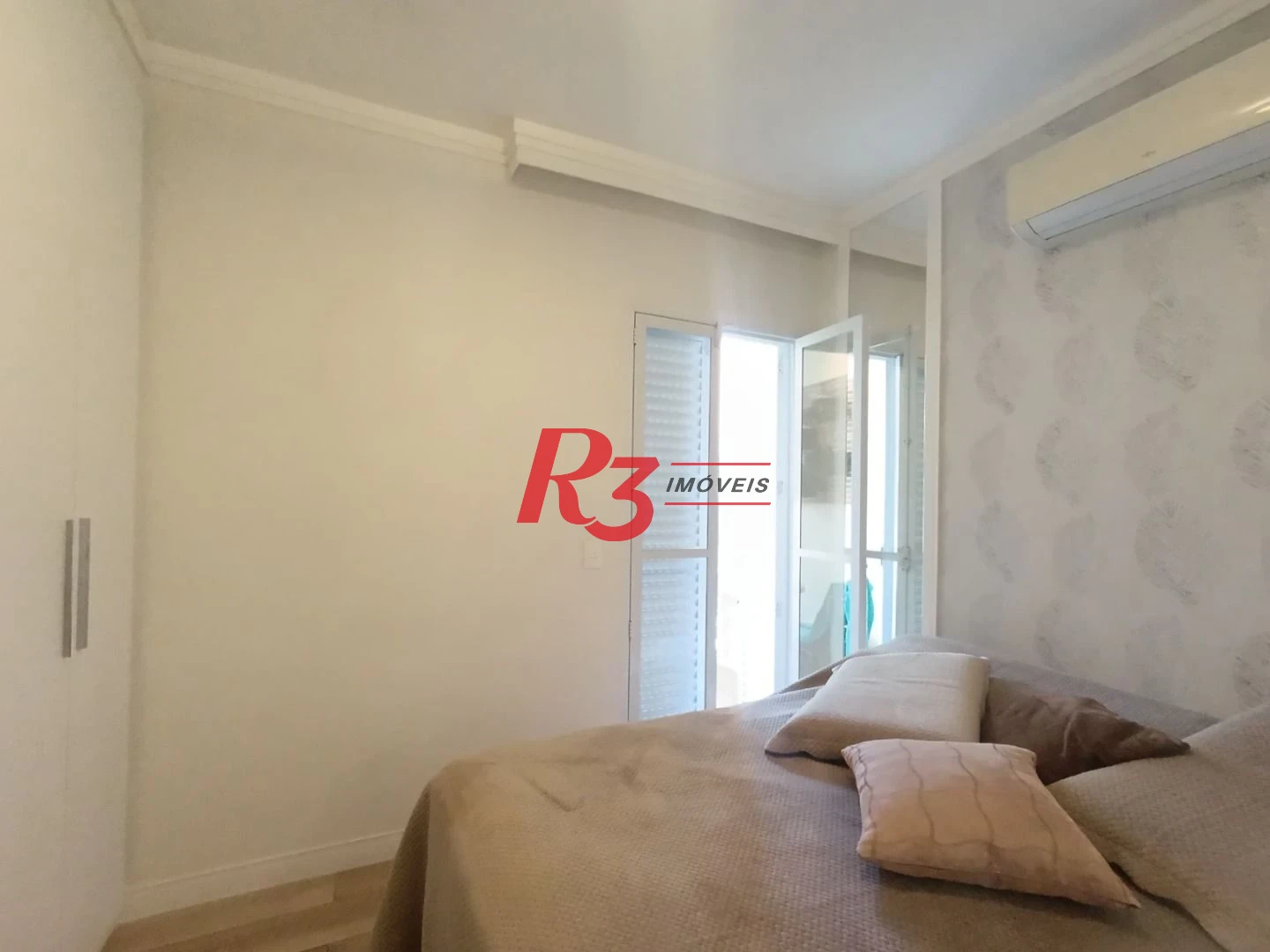 Apartamento com 2 dormitórios à venda, 96 m² por R$ 600.000,00 - José Menino - Santos/SP