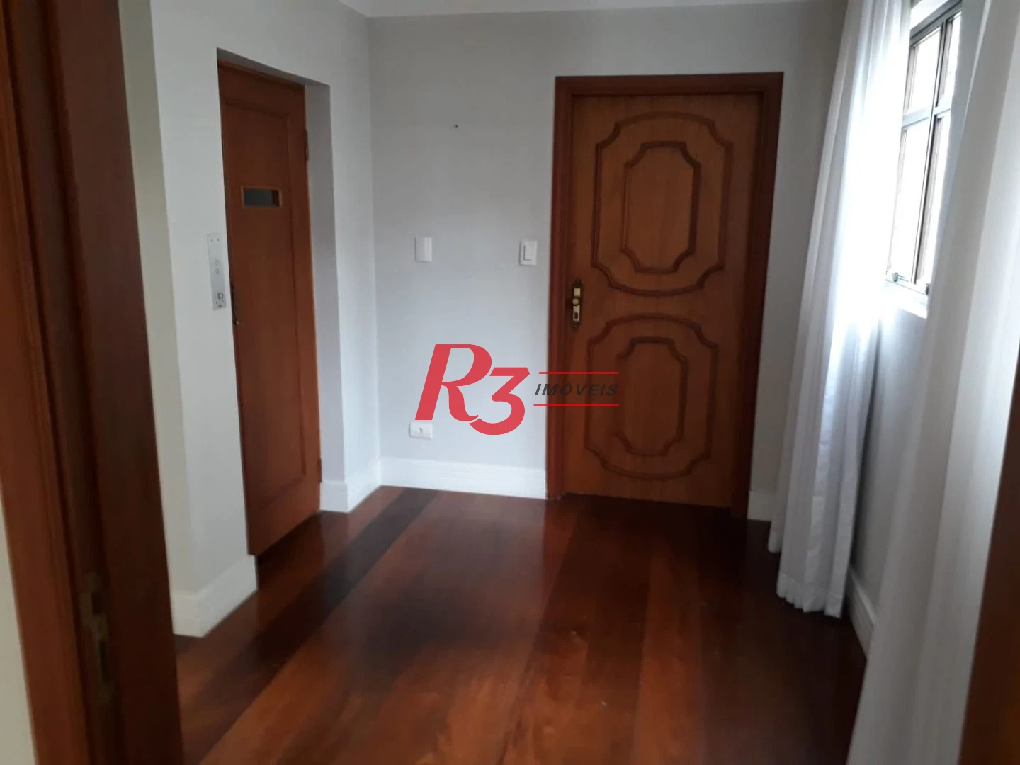 Apartamento com 3 dormitórios à venda, 211 m² por R$ 1.600.000,00 - Boqueirão - Santos/SP