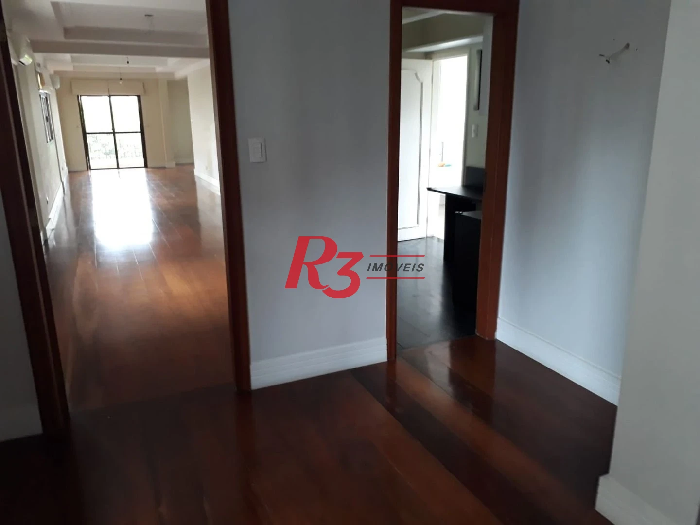 Apartamento com 3 dormitórios à venda, 211 m² por R$ 1.600.000,00 - Boqueirão - Santos/SP