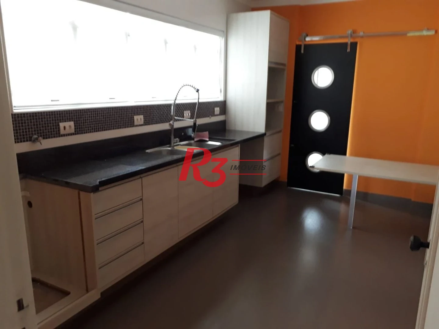 Apartamento com 3 dormitórios à venda, 211 m² por R$ 1.600.000,00 - Boqueirão - Santos/SP