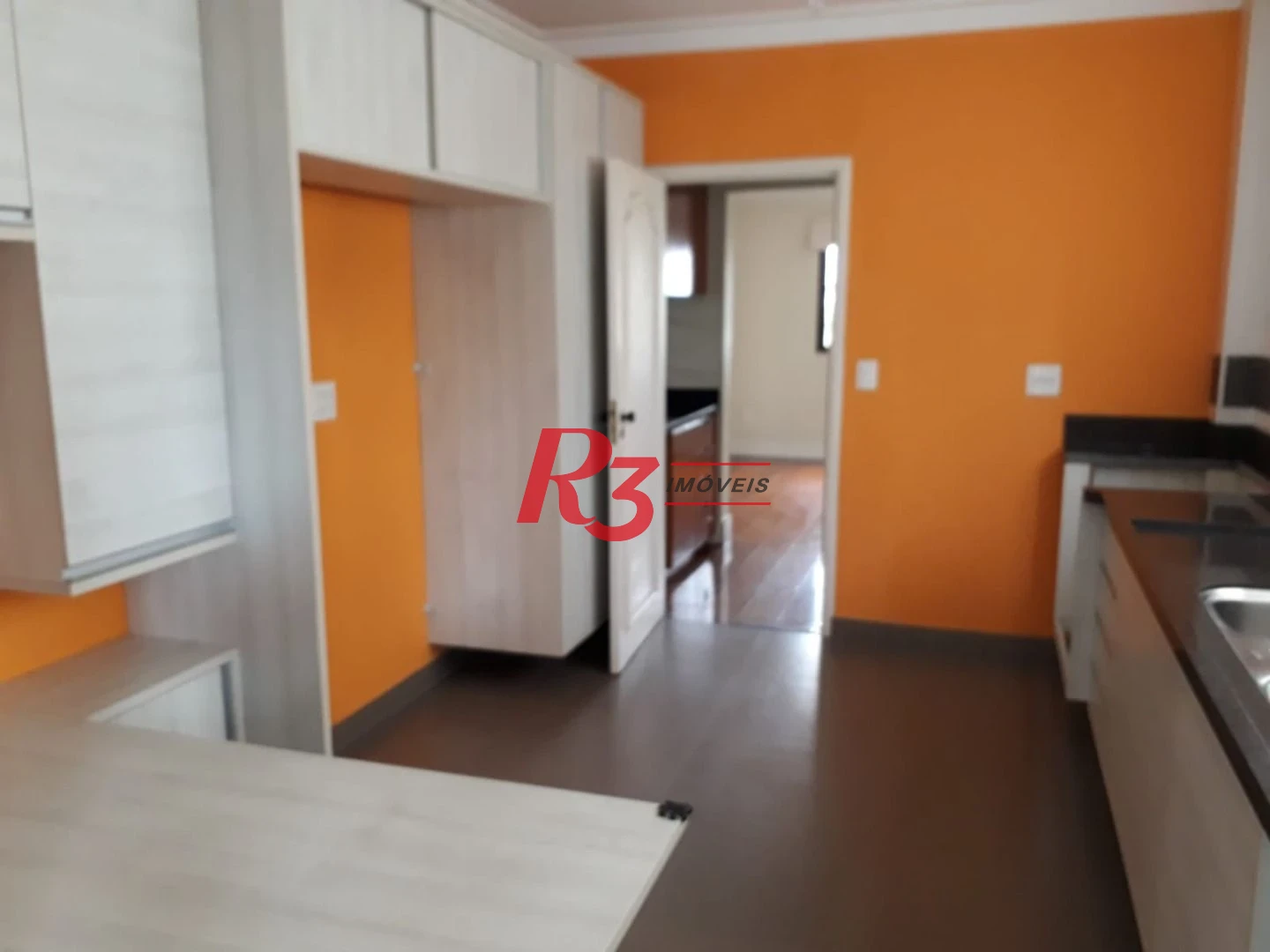 Apartamento com 3 dormitórios à venda, 211 m² por R$ 1.600.000,00 - Boqueirão - Santos/SP