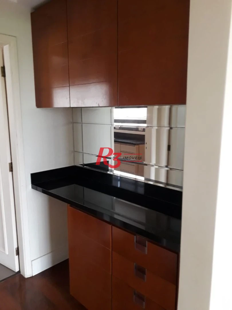 Apartamento com 3 dormitórios à venda, 211 m² por R$ 1.600.000,00 - Boqueirão - Santos/SP