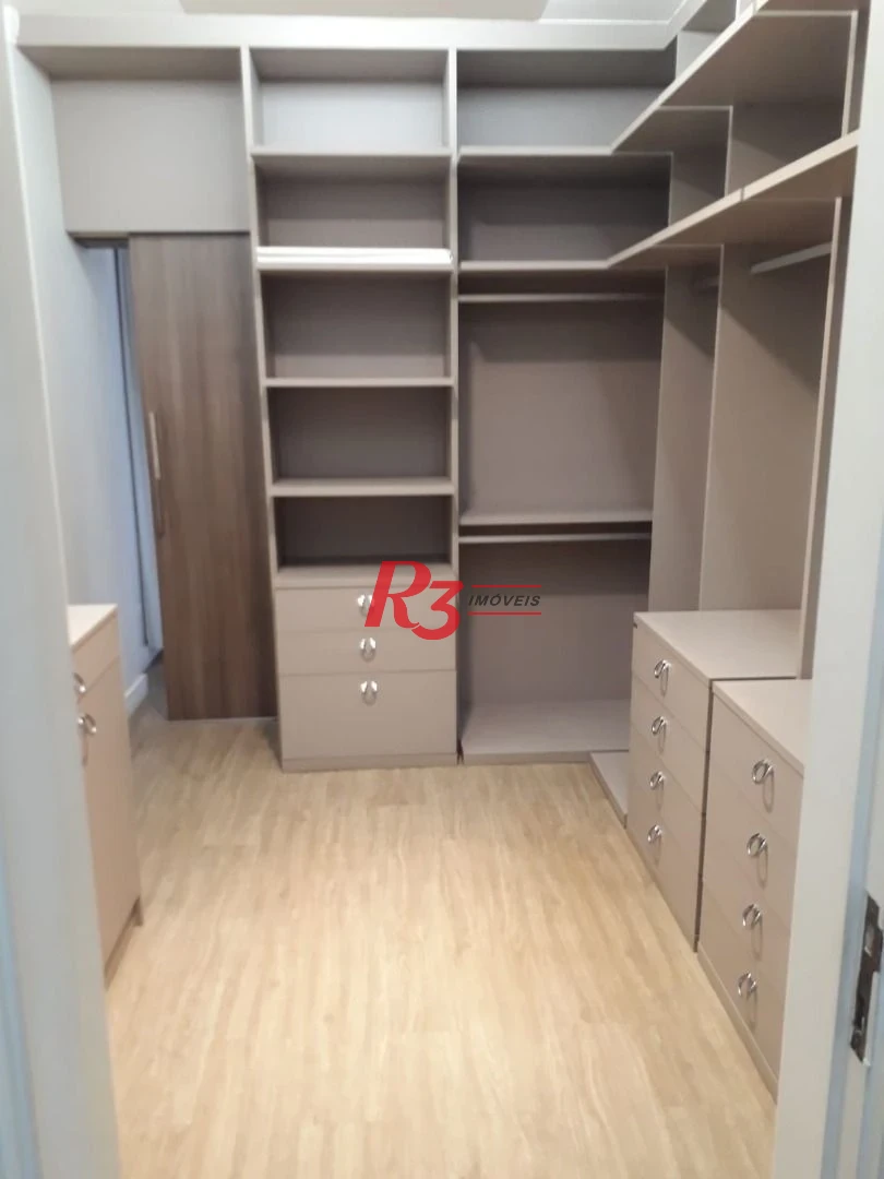 Apartamento com 3 dormitórios à venda, 211 m² por R$ 1.600.000,00 - Boqueirão - Santos/SP