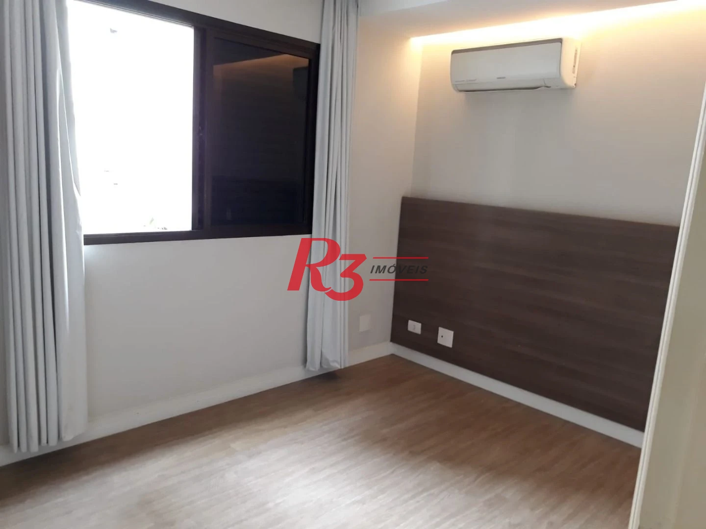 Apartamento com 3 dormitórios à venda, 211 m² por R$ 1.600.000,00 - Boqueirão - Santos/SP