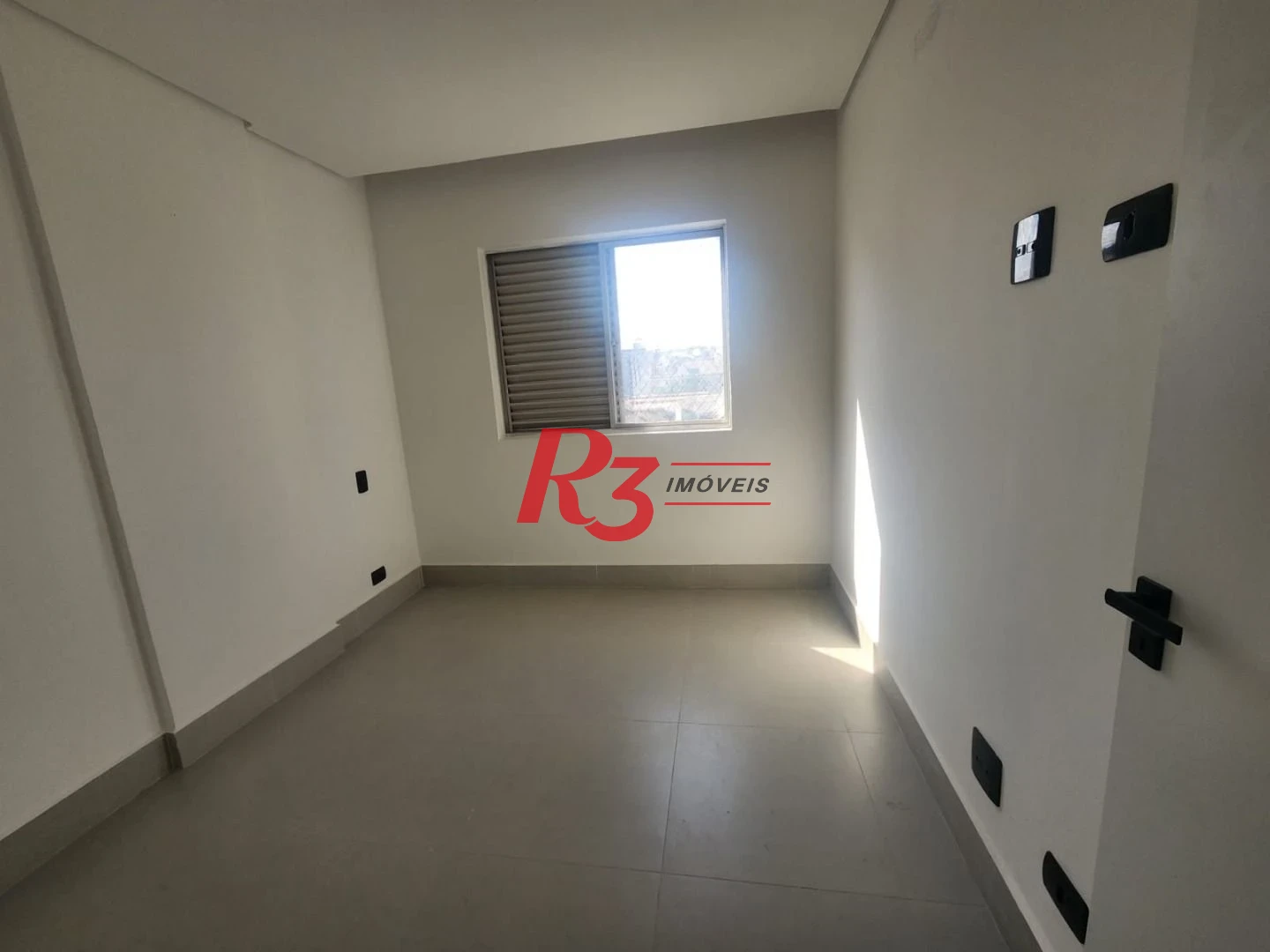 Apartamento com 3 dormitórios à venda, 68 m² por R$ 680.000,00 - Ponta da Praia - Santos/SP