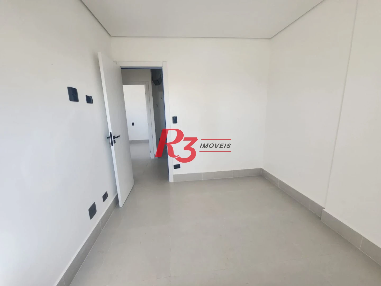 Apartamento com 3 dormitórios à venda, 68 m² por R$ 680.000,00 - Ponta da Praia - Santos/SP