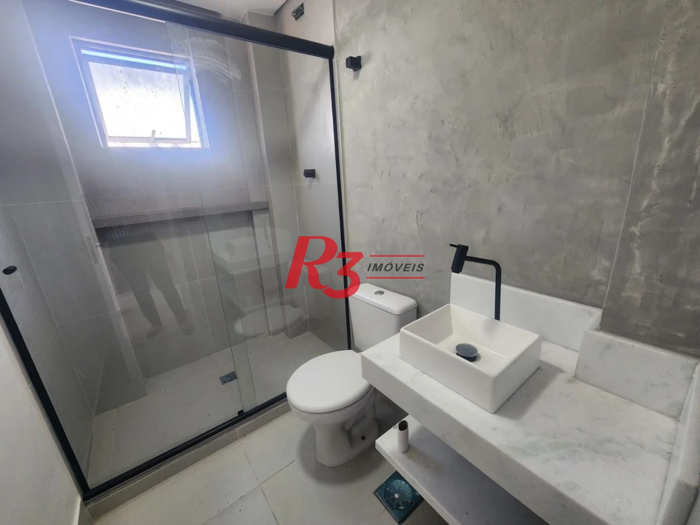 Apartamento com 3 dormitórios à venda, 68 m² por R$ 680.000,00 - Ponta da Praia - Santos/SP