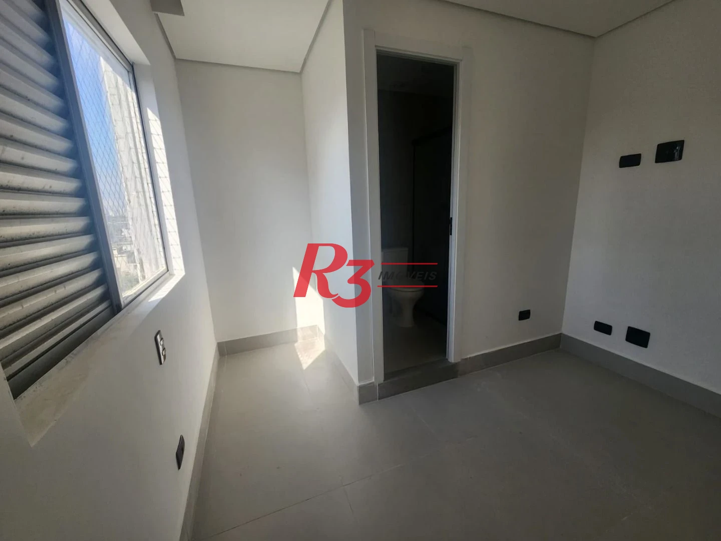 Apartamento com 3 dormitórios à venda, 68 m² por R$ 680.000,00 - Ponta da Praia - Santos/SP