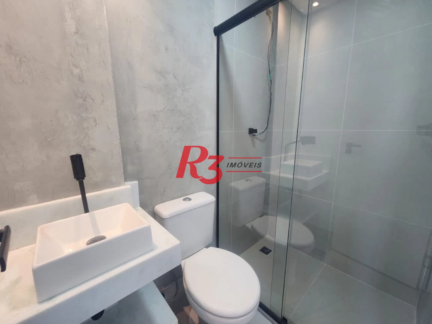 Apartamento com 3 dormitórios à venda, 68 m² por R$ 680.000,00 - Ponta da Praia - Santos/SP