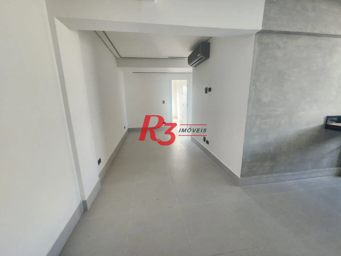 Apartamento com 3 dormitórios à venda, 68 m² por R$ 680.000,00 - Ponta da Praia - Santos/SP