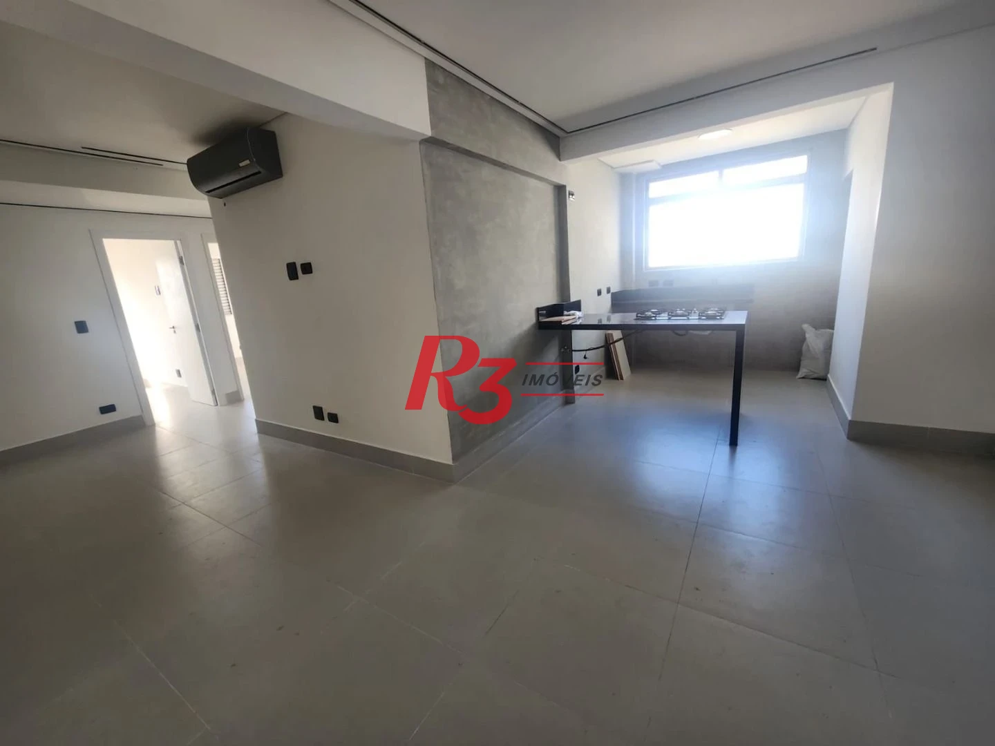 Apartamento com 3 dormitórios à venda, 68 m² por R$ 680.000,00 - Ponta da Praia - Santos/SP