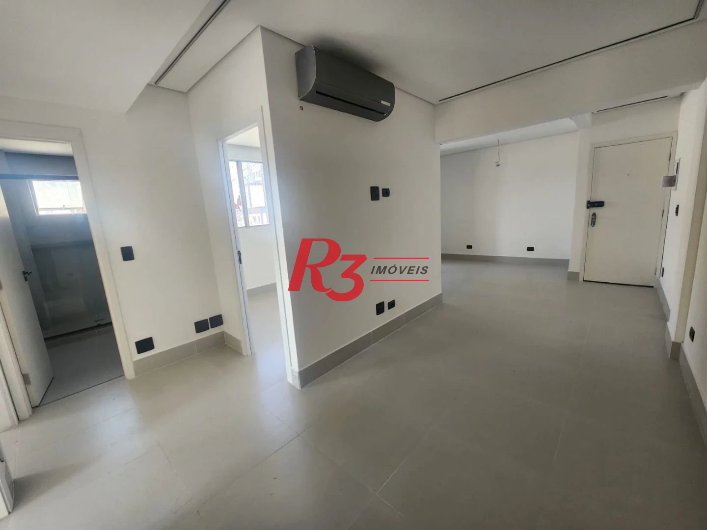 Apartamento com 3 dormitórios à venda, 68 m² por R$ 680.000,00 - Ponta da Praia - Santos/SP