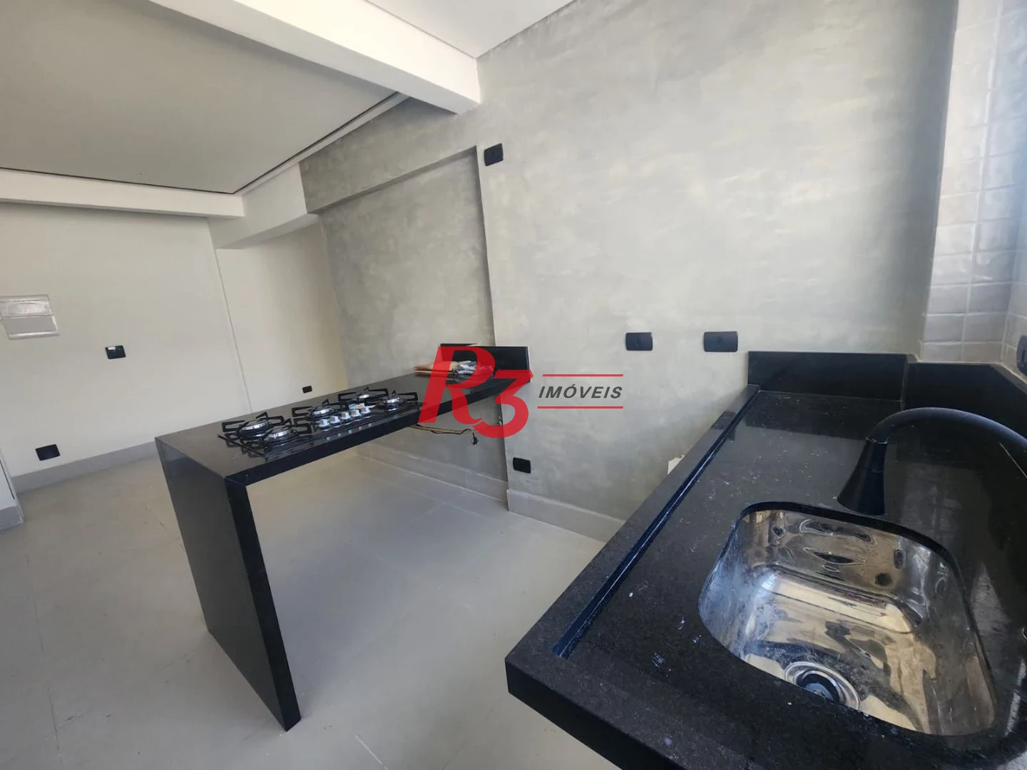 Apartamento com 3 dormitórios à venda, 68 m² por R$ 680.000,00 - Ponta da Praia - Santos/SP