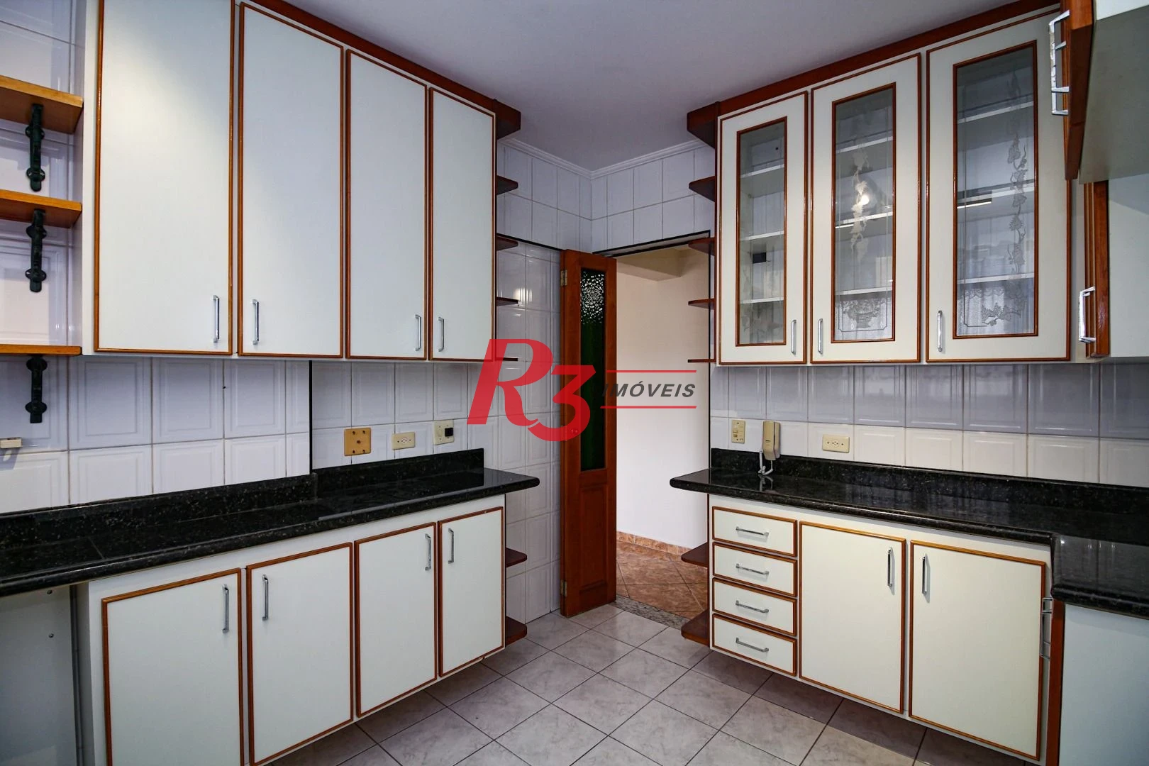 Apartamento com 2 dormitórios à venda, 75 m² por R$ 538.100,00 - Encruzilhada - Santos/SP