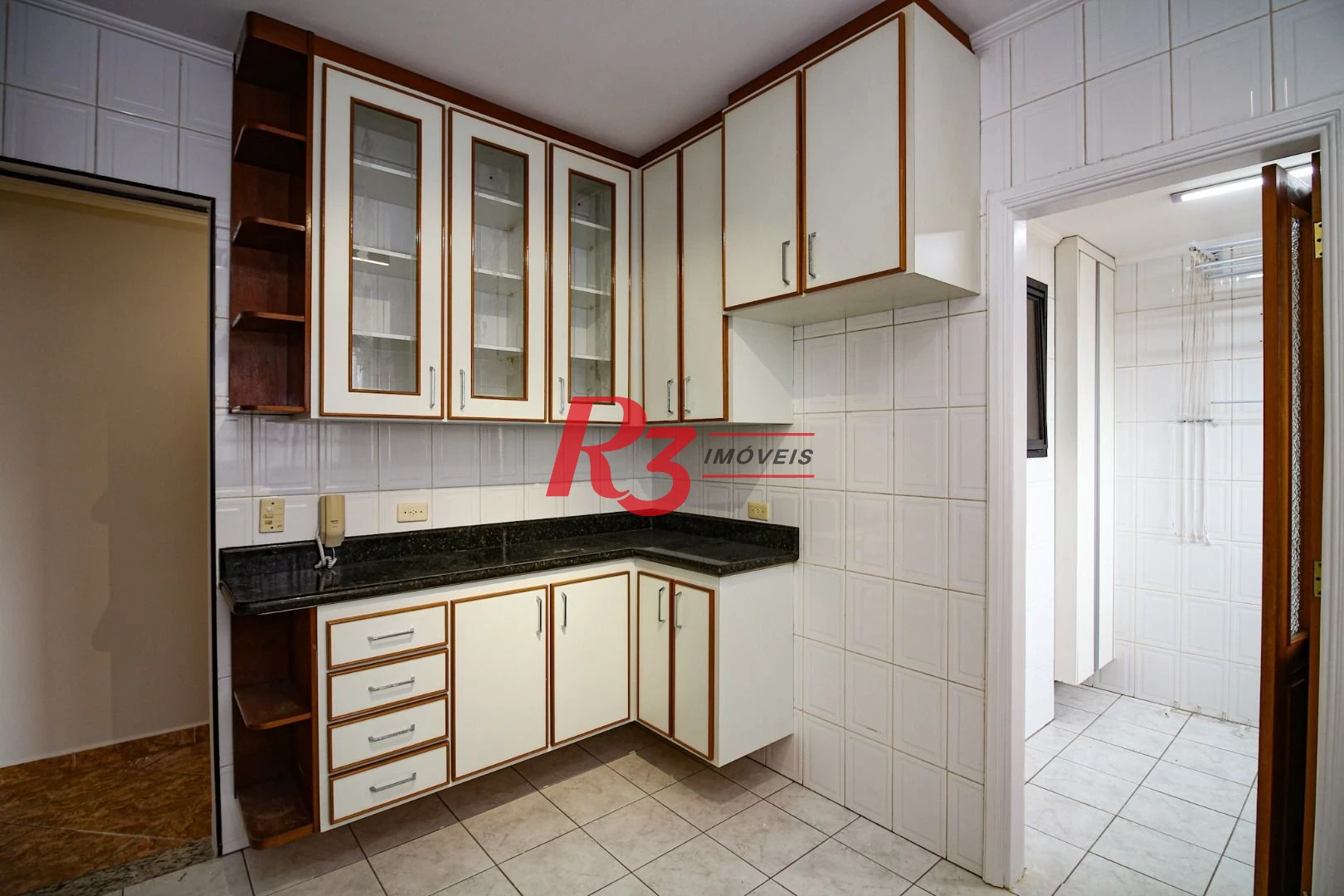 Apartamento com 2 dormitórios à venda, 75 m² por R$ 538.100,00 - Encruzilhada - Santos/SP