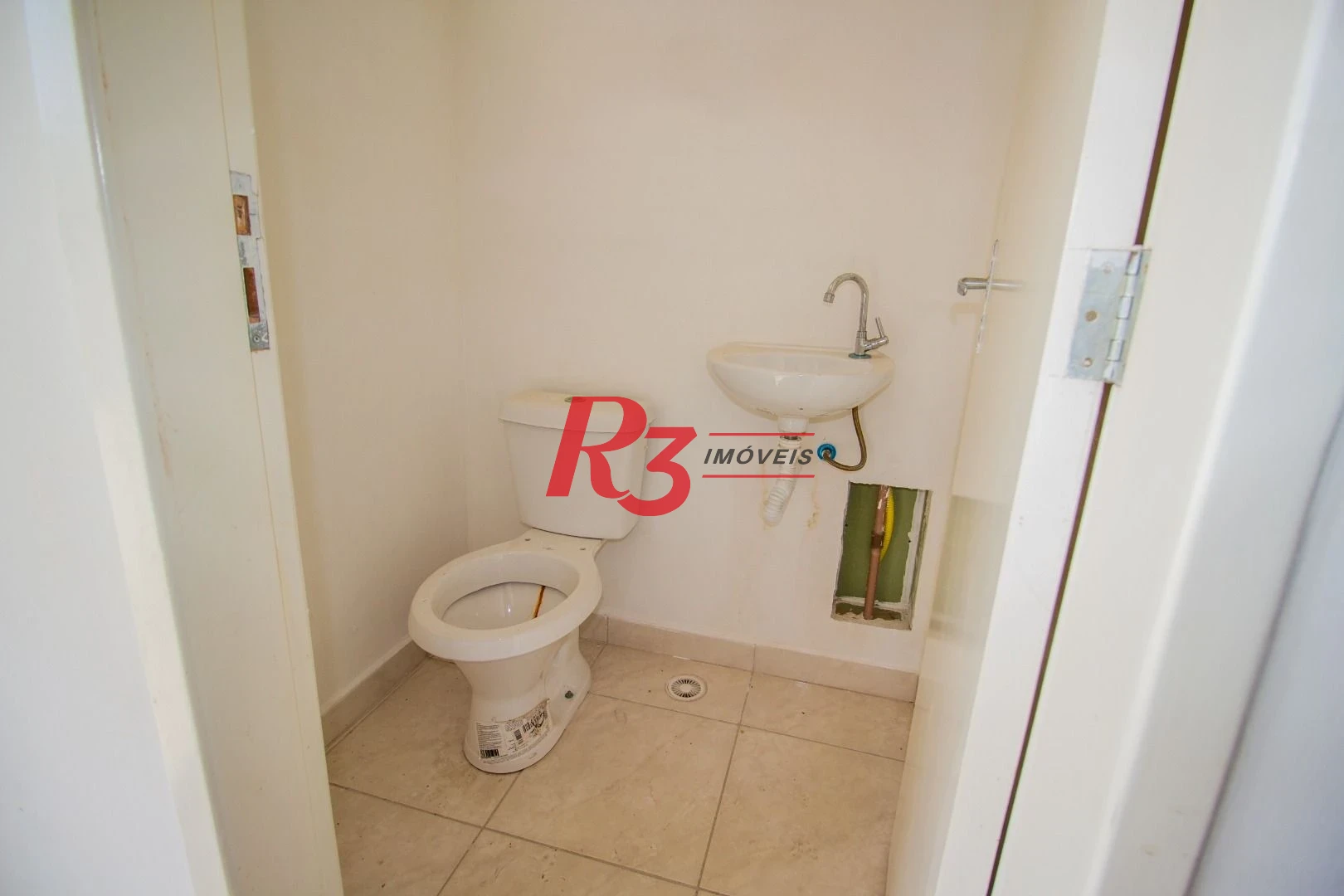 Sala à venda, 35 m² por R$ 339.815,00 - Ponta da Praia - Santos/SP