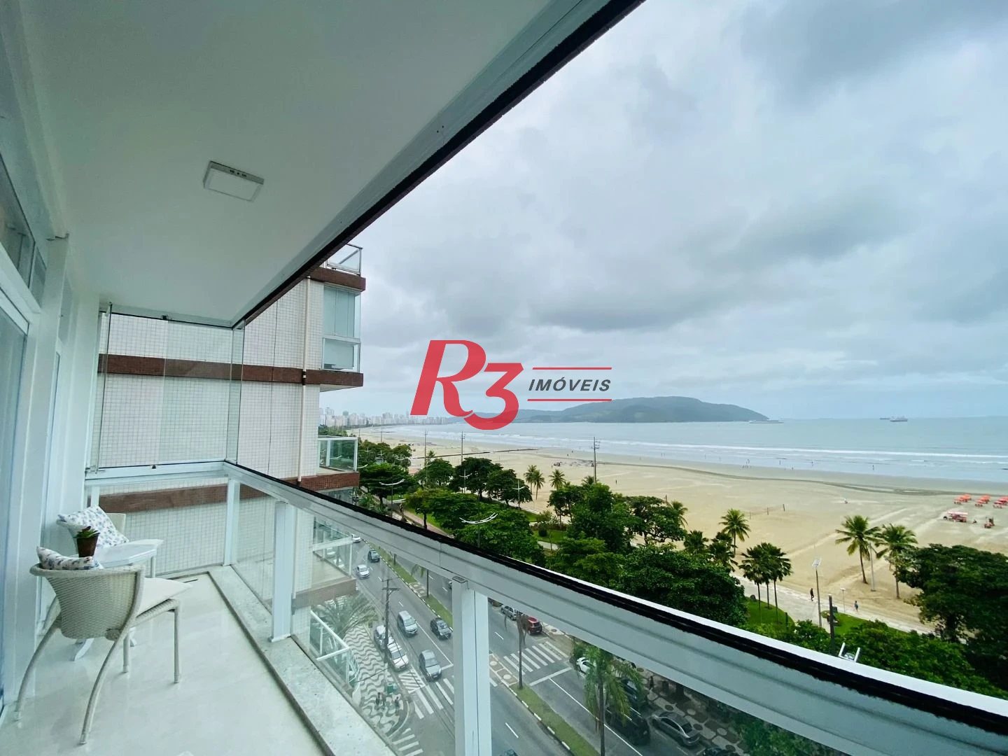 Apartamento com 3 dormitórios, 137 m² - venda por R$ 2.550.000,00 ou aluguel por R$ 25.000,00/mês - Gonzaga - Santos/SP
