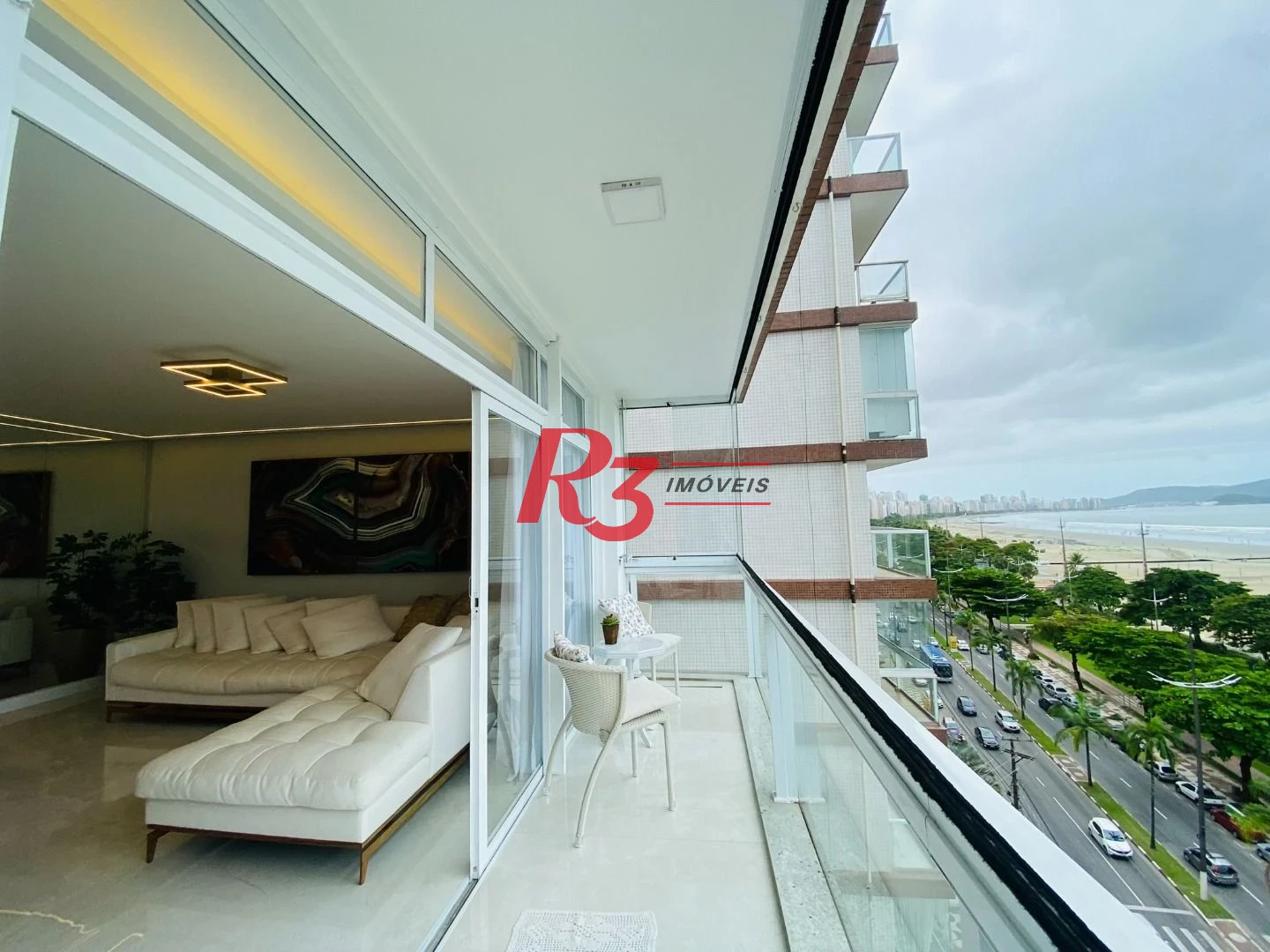 Apartamento com 3 dormitórios, 137 m² - venda por R$ 2.550.000,00 ou aluguel por R$ 25.000,00/mês - Gonzaga - Santos/SP
