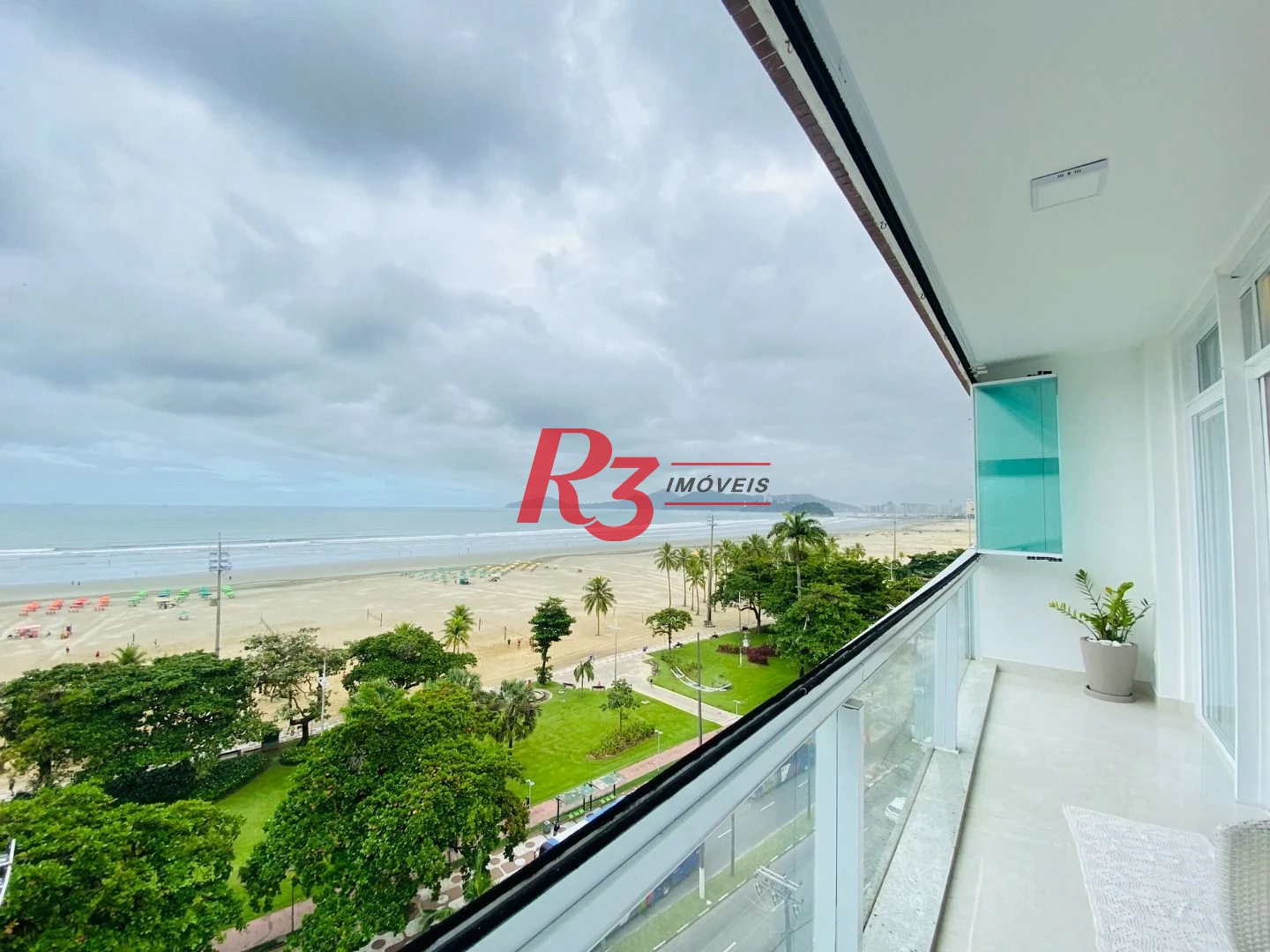 Apartamento com 3 dormitórios, 137 m² - venda por R$ 2.550.000,00 ou aluguel por R$ 25.000,00/mês - Gonzaga - Santos/SP