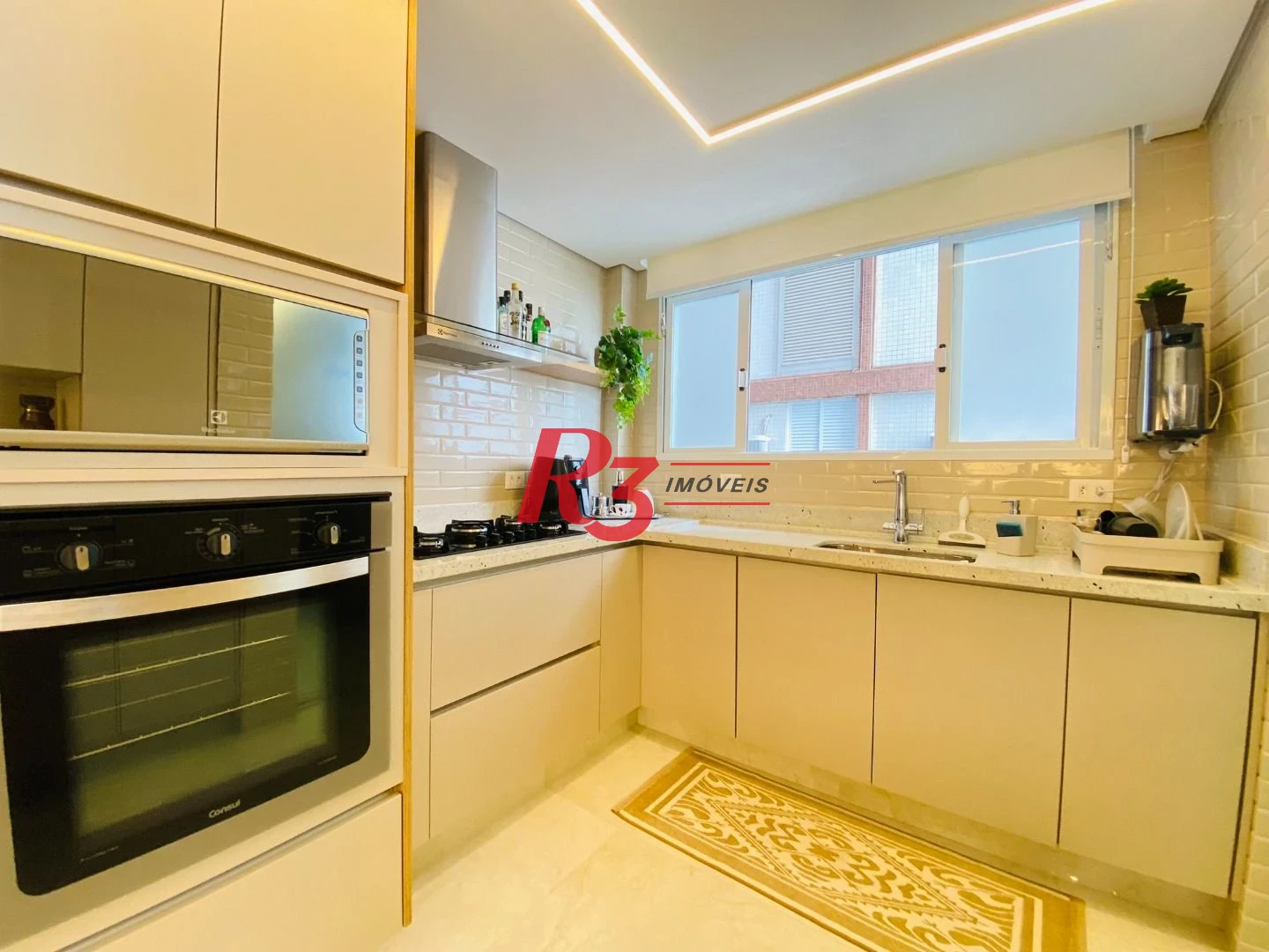 Apartamento com 3 dormitórios, 137 m² - venda por R$ 2.550.000,00 ou aluguel por R$ 25.000,00/mês - Gonzaga - Santos/SP