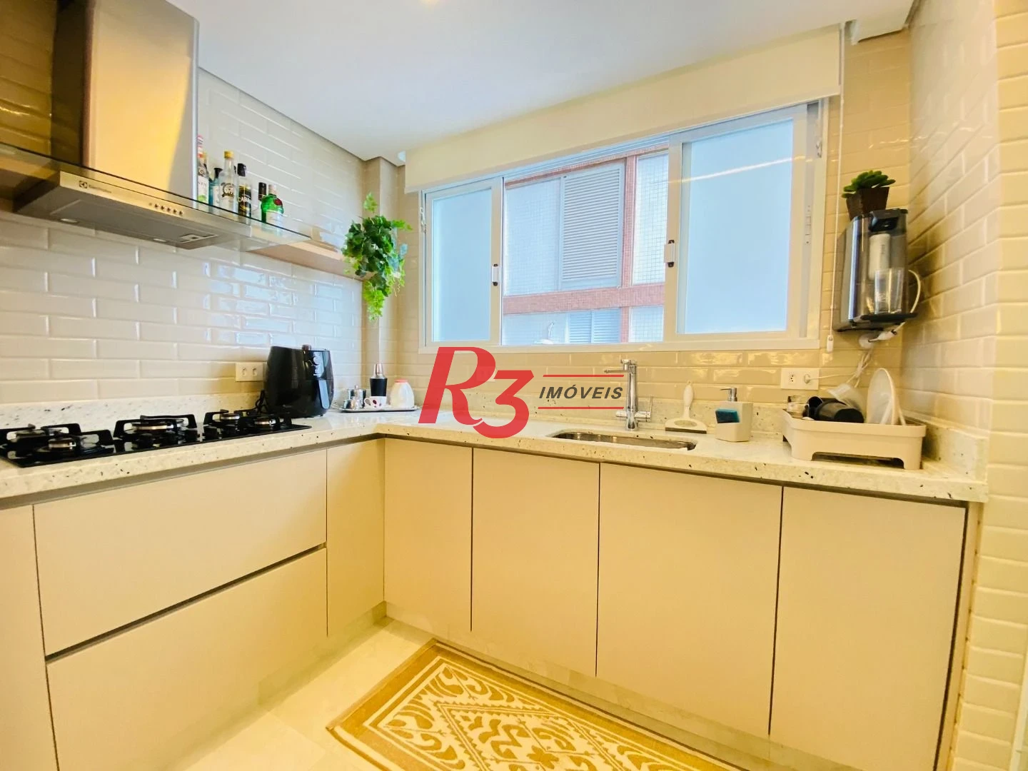 Apartamento com 3 dormitórios, 137 m² - venda por R$ 2.550.000,00 ou aluguel por R$ 25.000,00/mês - Gonzaga - Santos/SP