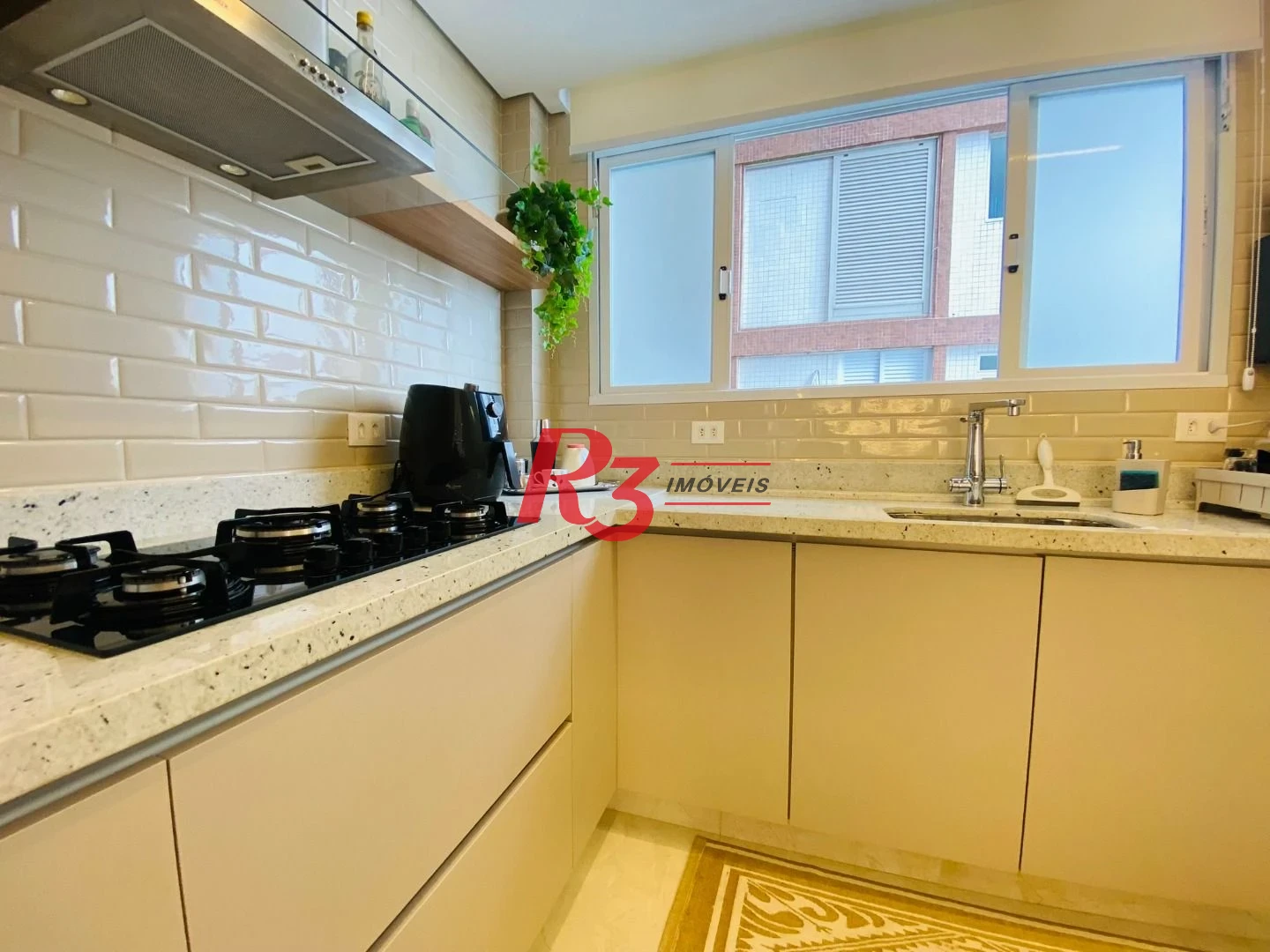 Apartamento com 3 dormitórios, 137 m² - venda por R$ 2.550.000,00 ou aluguel por R$ 25.000,00/mês - Gonzaga - Santos/SP