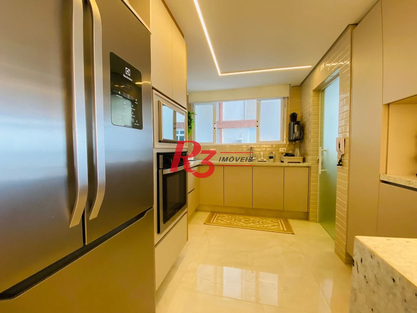 Apartamento com 3 dormitórios, 137 m² - venda por R$ 2.550.000,00 ou aluguel por R$ 25.000,00/mês - Gonzaga - Santos/SP