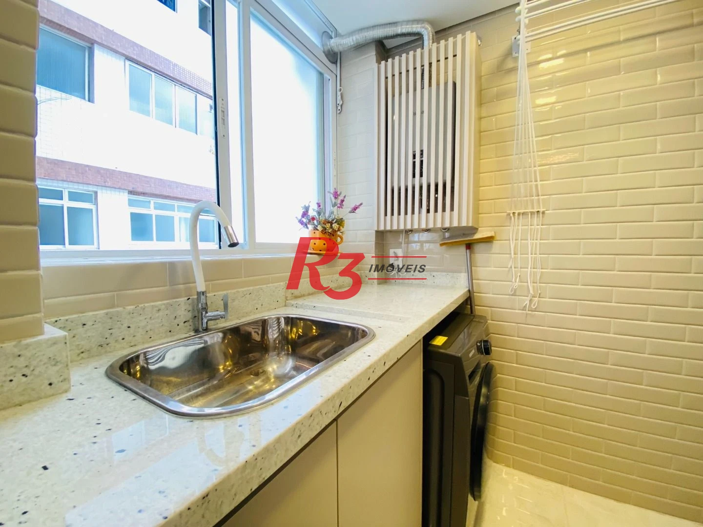 Apartamento com 3 dormitórios, 137 m² - venda por R$ 2.550.000,00 ou aluguel por R$ 25.000,00/mês - Gonzaga - Santos/SP