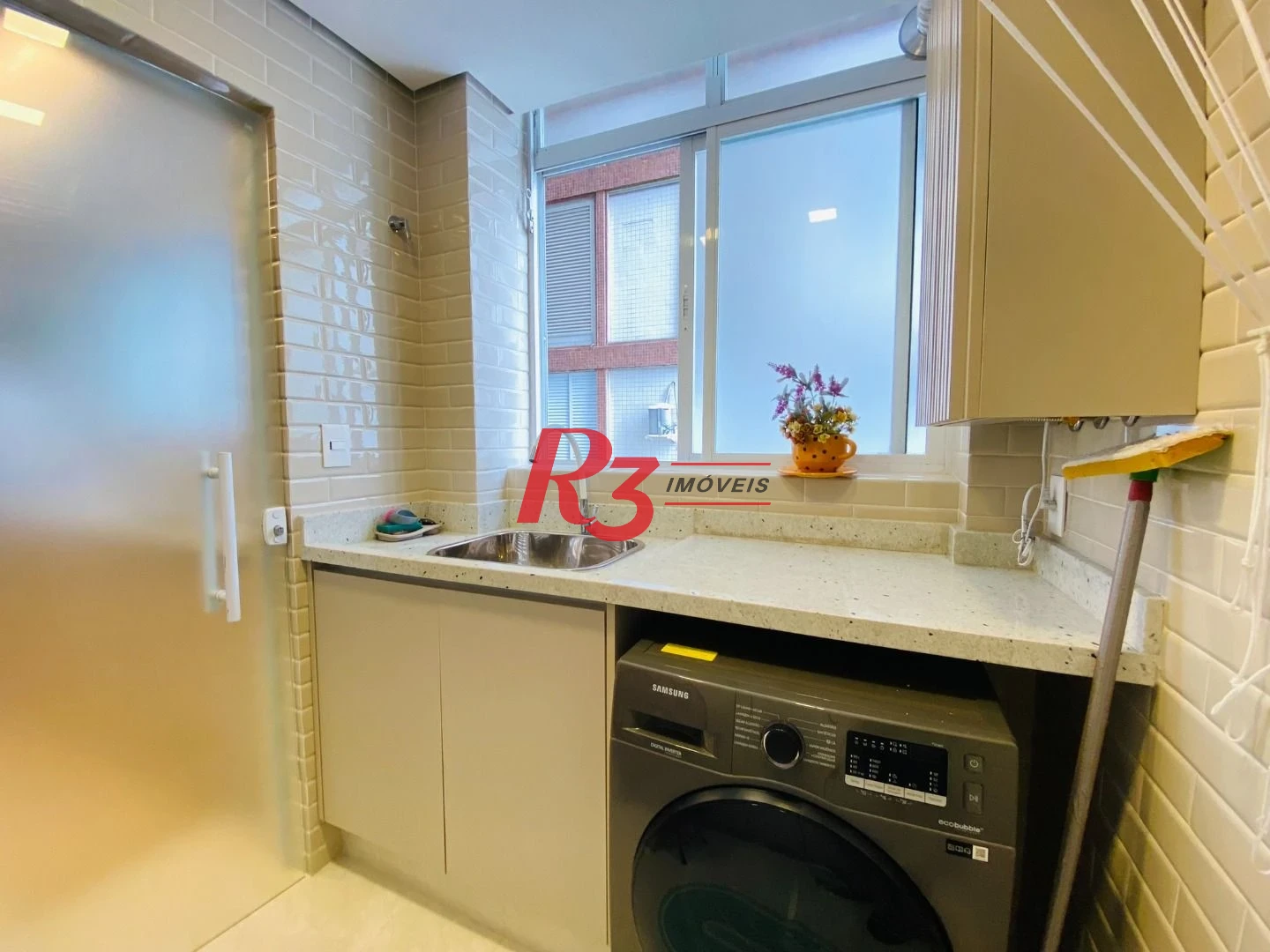 Apartamento com 3 dormitórios, 137 m² - venda por R$ 2.550.000,00 ou aluguel por R$ 25.000,00/mês - Gonzaga - Santos/SP
