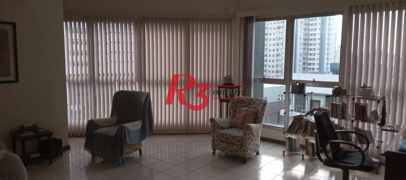 R3 REAL ESTATE VENDE! Sala comercial com 110 m² por R$ 550.000 - Boqueirão - Santos/SP