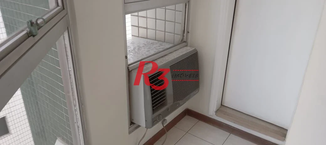 R3 REAL ESTATE VENDE! Sala comercial com 110 m² por R$ 550.000 - Boqueirão - Santos/SP