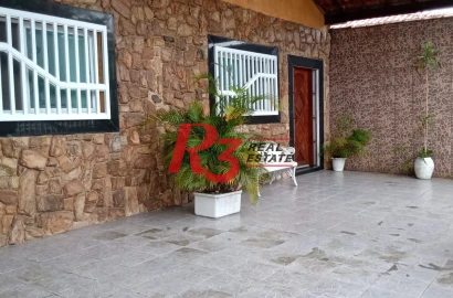 Casa com 4 dormitórios à venda, 178 m² por R$ 850.000,00 - Tupi - Praia Grande/SP