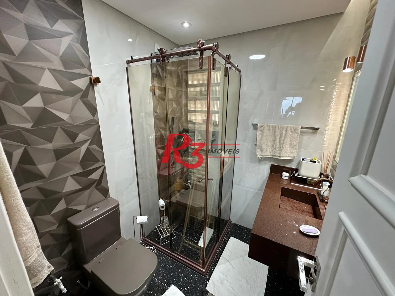 Apartamento com 2 dormitórios à venda, 140 m² por R$ 2.150.000,00 - José Menino - Santos/SP