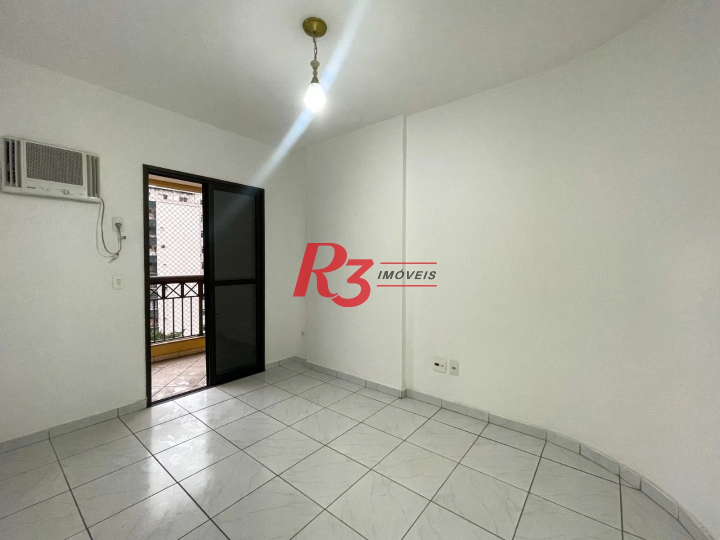 Apartamento com 2 dormitórios à venda, 106 m² por R$ 830.000,00 - Ponta da Praia - Santos/SP