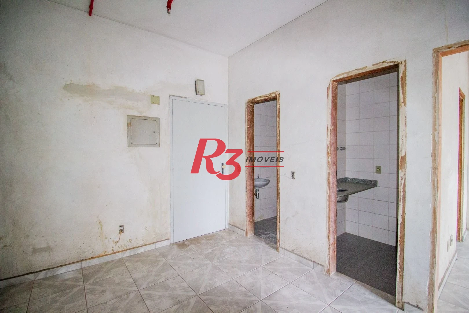 Sala à venda, 43 m² por R$ 320.000,00 - Encruzilhada - Santos/SP