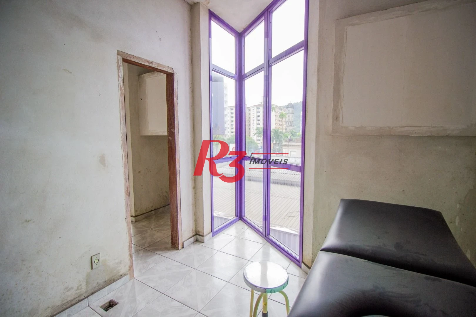 Sala à venda, 43 m² por R$ 320.000,00 - Encruzilhada - Santos/SP