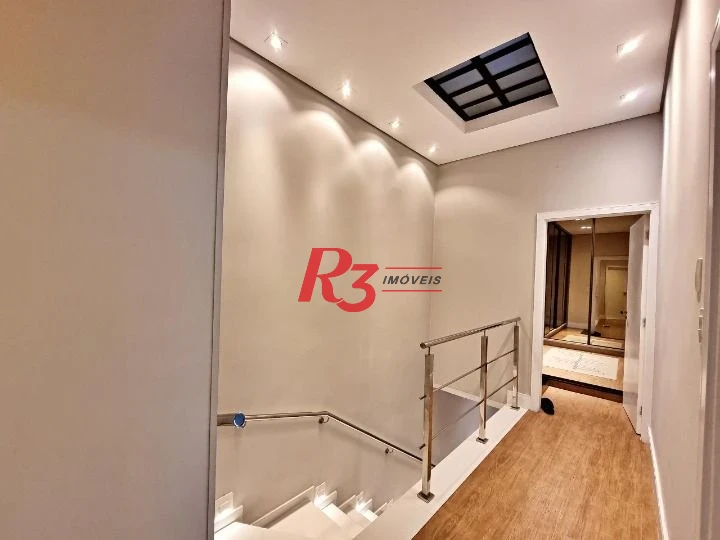 Sobrado com 4 dormitórios, 350 m² - venda por R$ 3.400.000,00 ou aluguel por R$ 30.600,00/mês - Pompéia - Santos/SP