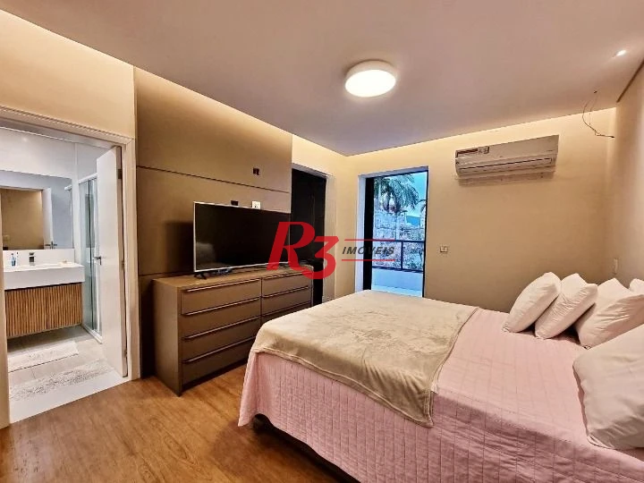 Sobrado com 4 dormitórios, 350 m² - venda por R$ 3.400.000,00 ou aluguel por R$ 30.600,00/mês - Pompéia - Santos/SP