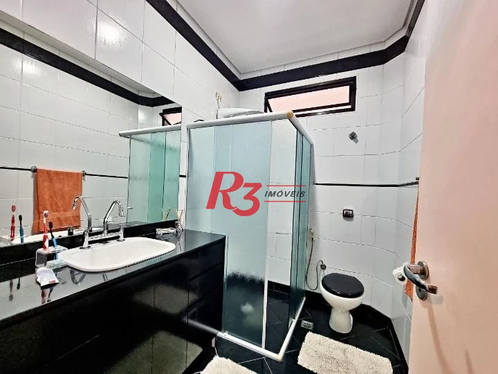 Sobrado com 4 dormitórios, 350 m² - venda por R$ 3.400.000,00 ou aluguel por R$ 30.600,00/mês - Pompéia - Santos/SP