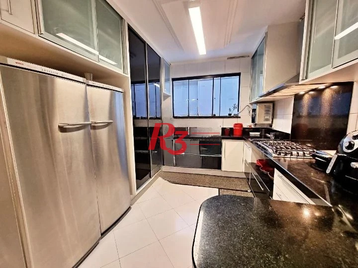 Sobrado com 4 dormitórios, 350 m² - venda por R$ 3.400.000,00 ou aluguel por R$ 30.600,00/mês - Pompéia - Santos/SP
