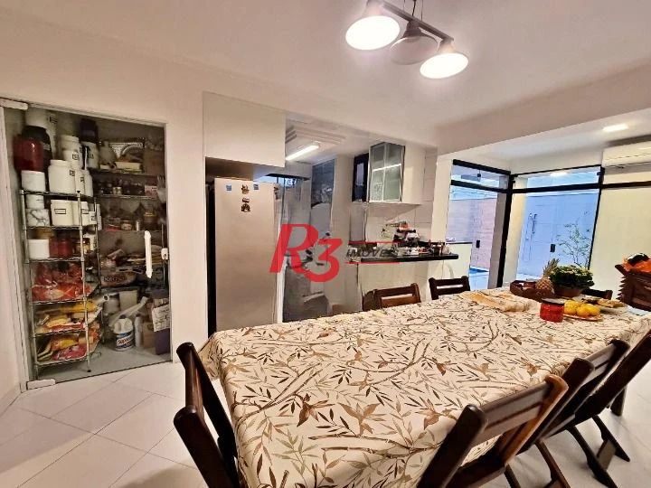 Sobrado com 4 dormitórios, 350 m² - venda por R$ 3.400.000,00 ou aluguel por R$ 30.600,00/mês - Pompéia - Santos/SP