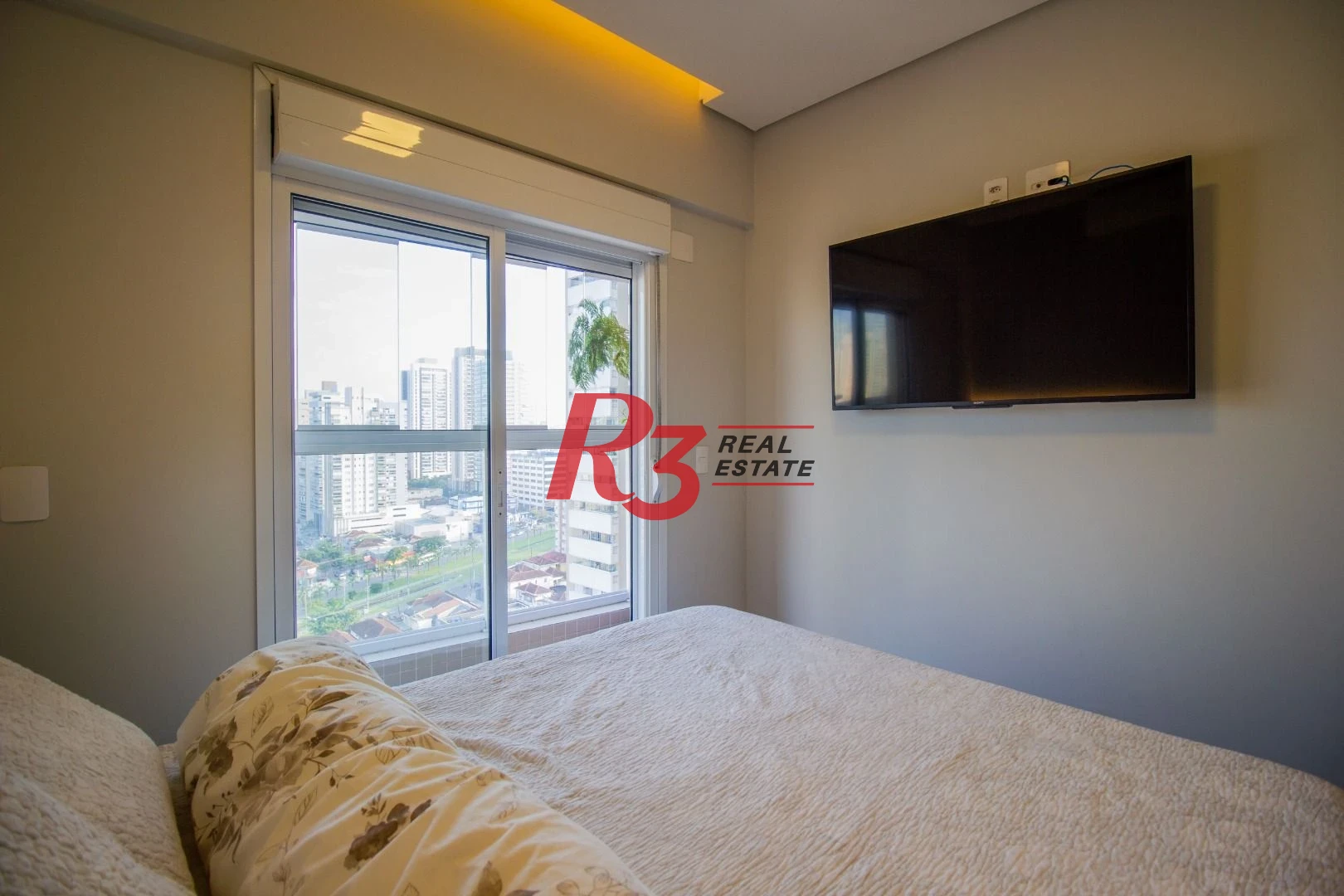 Apartamento com 2 dormitórios à venda, 67 m² por R$ 1.100.000,00 - Campo Grande - Santos/SP
