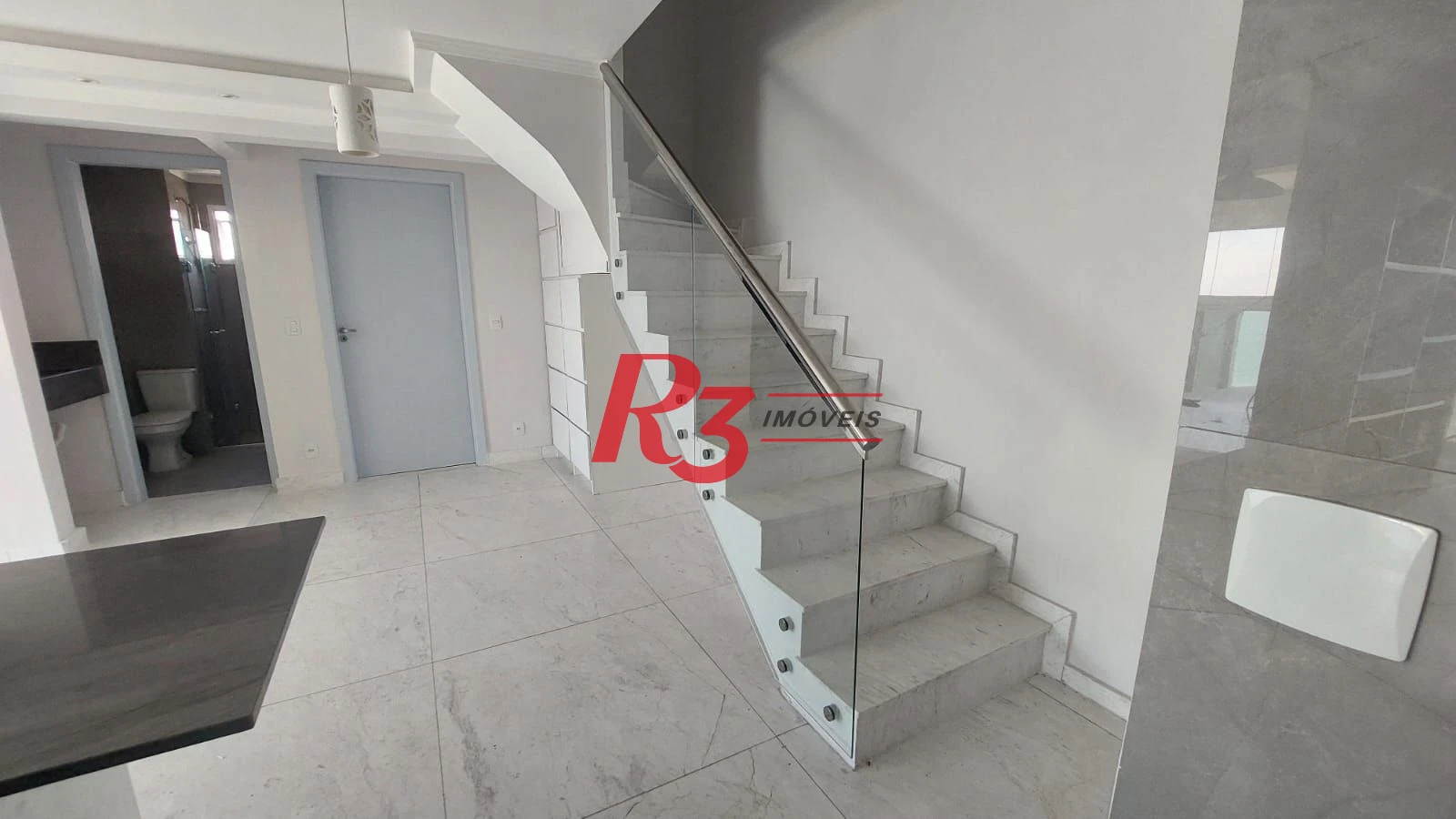 Apartamento Duplex com 3 dormitórios à venda, 106 m² por R$ 1.200.000,00 - José Menino - Santos/SP