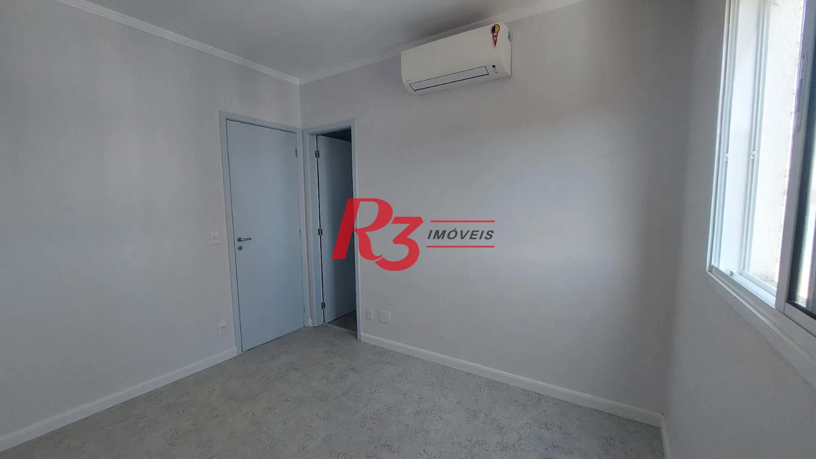 Apartamento Duplex com 3 dormitórios à venda, 106 m² por R$ 1.200.000,00 - José Menino - Santos/SP