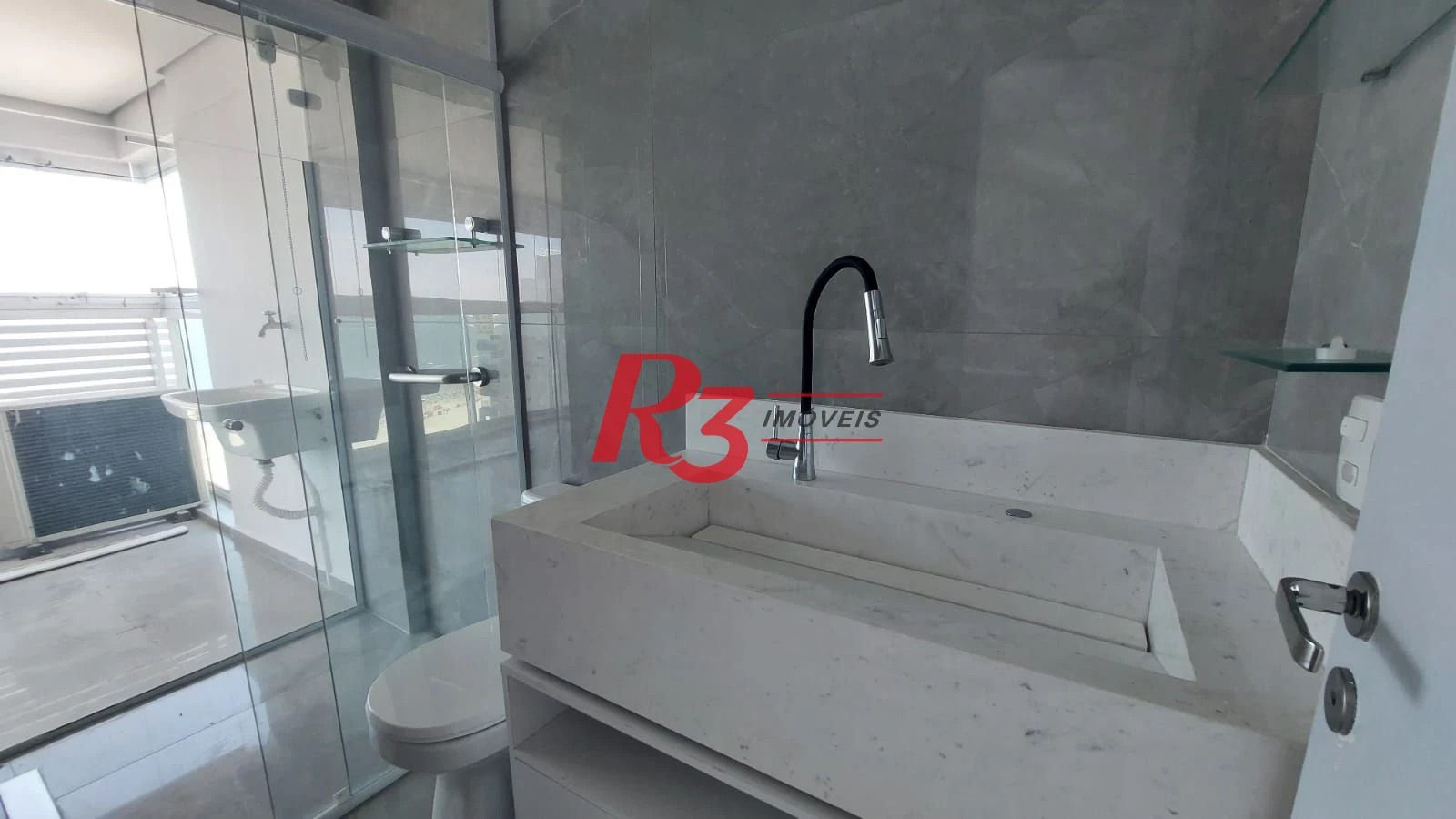 Apartamento Duplex com 3 dormitórios à venda, 106 m² por R$ 1.200.000,00 - José Menino - Santos/SP