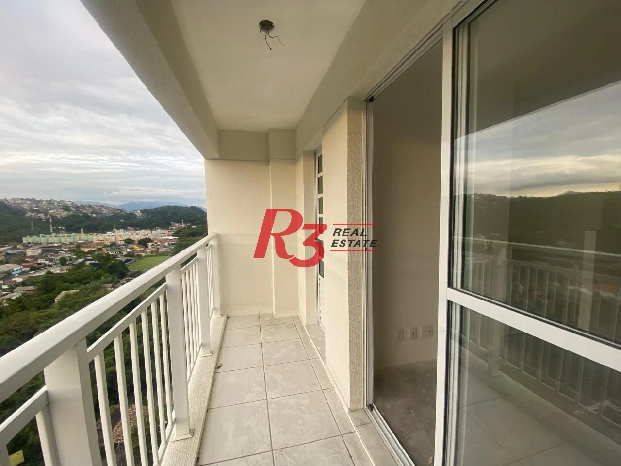 Apartamento com 2 dormitórios à venda, 52 m² por R$ 350.000,00 - Morro de Nova Cintra - Santos/SP