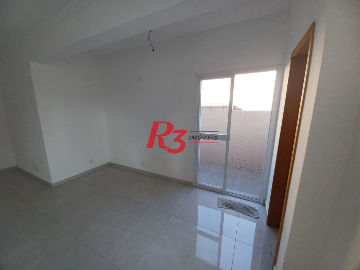 Casa com 3 dormitórios, 1 suíte à venda, 150 m² por - Estuário - Santos/SP