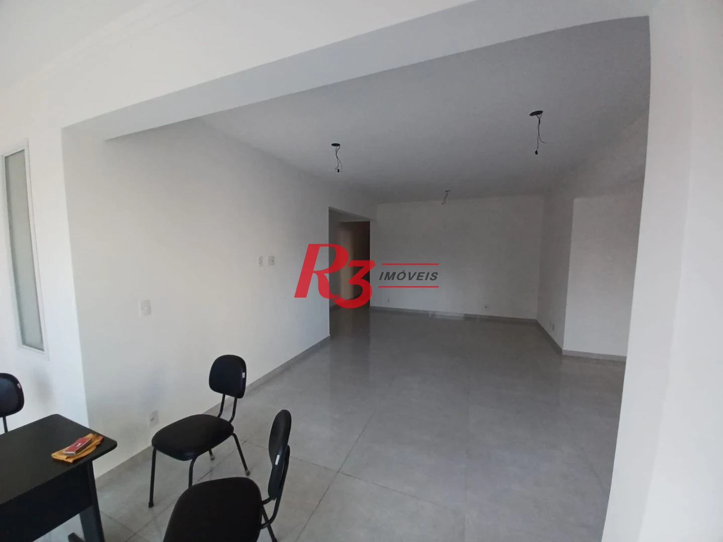 Casa com 3 dormitórios, 1 suíte à venda, 150 m² por - Estuário - Santos/SP