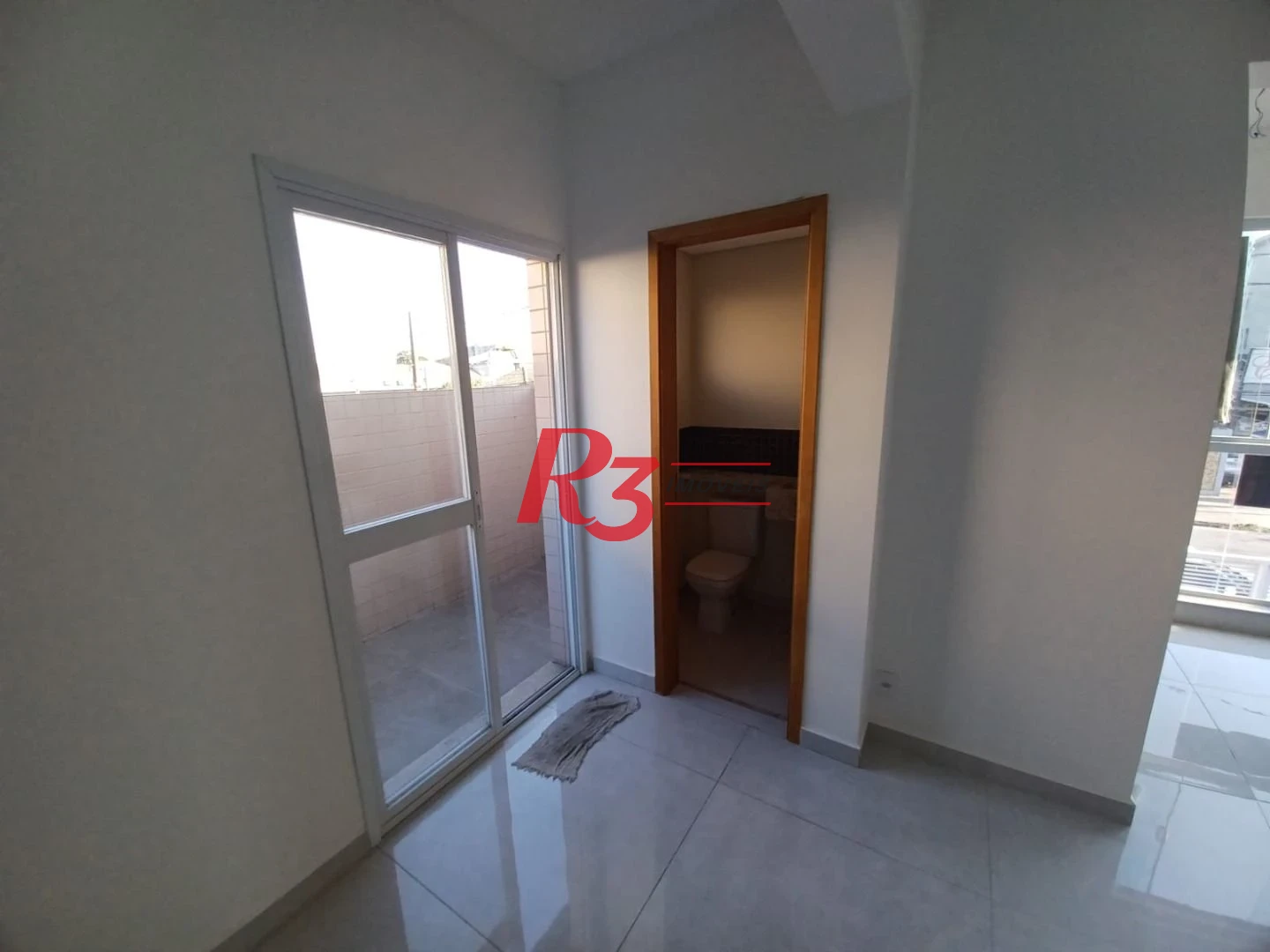 Casa com 3 dormitórios, 1 suíte à venda, 150 m² por - Estuário - Santos/SP