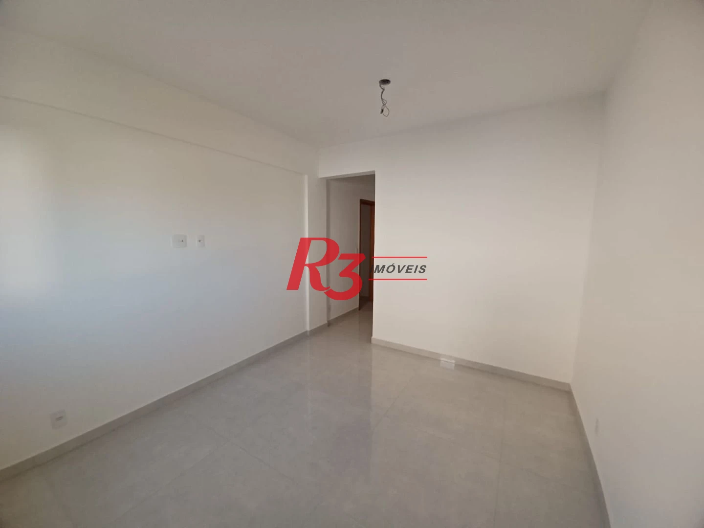Casa com 3 dormitórios, 1 suíte à venda, 150 m² por - Estuário - Santos/SP
